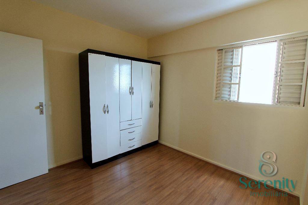 Apartamento para alugar com 2 quartos, 64m² - Foto 4