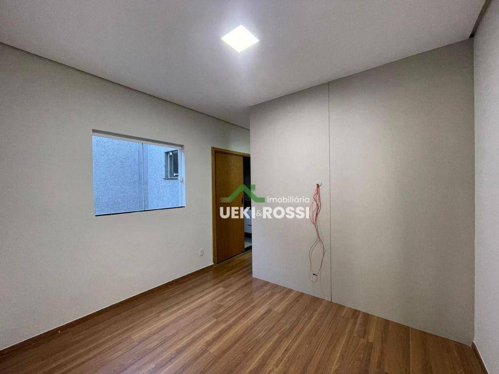 Casa à venda e aluguel com 3 quartos, 87m² - Foto 9