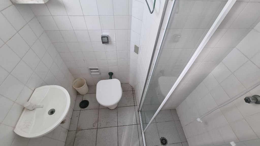 Apartamento à venda com 3 quartos, 198m² - Foto 18