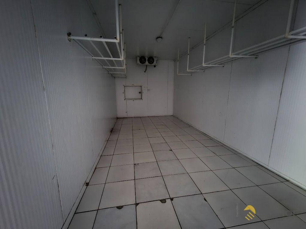 Depósito-Galpão-Armazém para alugar, 550m² - Foto 11