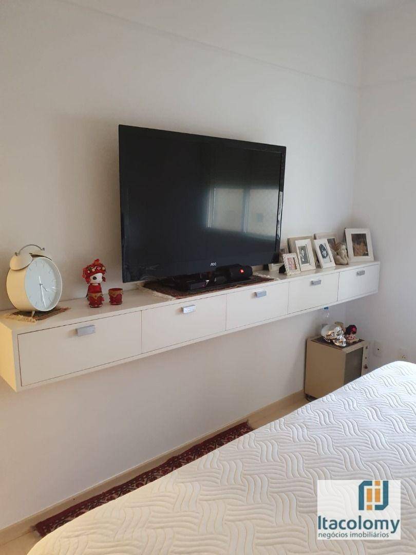 Apartamento à venda com 3 quartos, 139m² - Foto 11