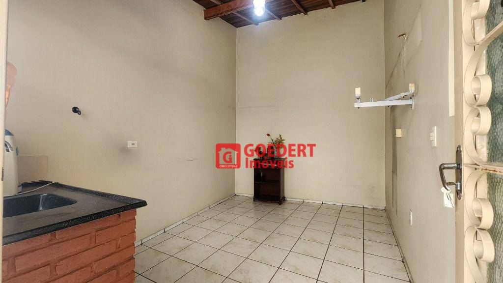 Casa à venda com 4 quartos, 238m² - Foto 21