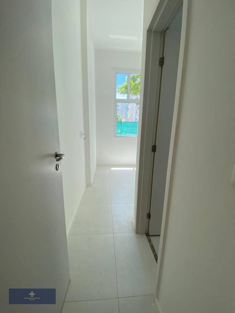 Apartamento à venda com 2 quartos, 104m² - Foto 4