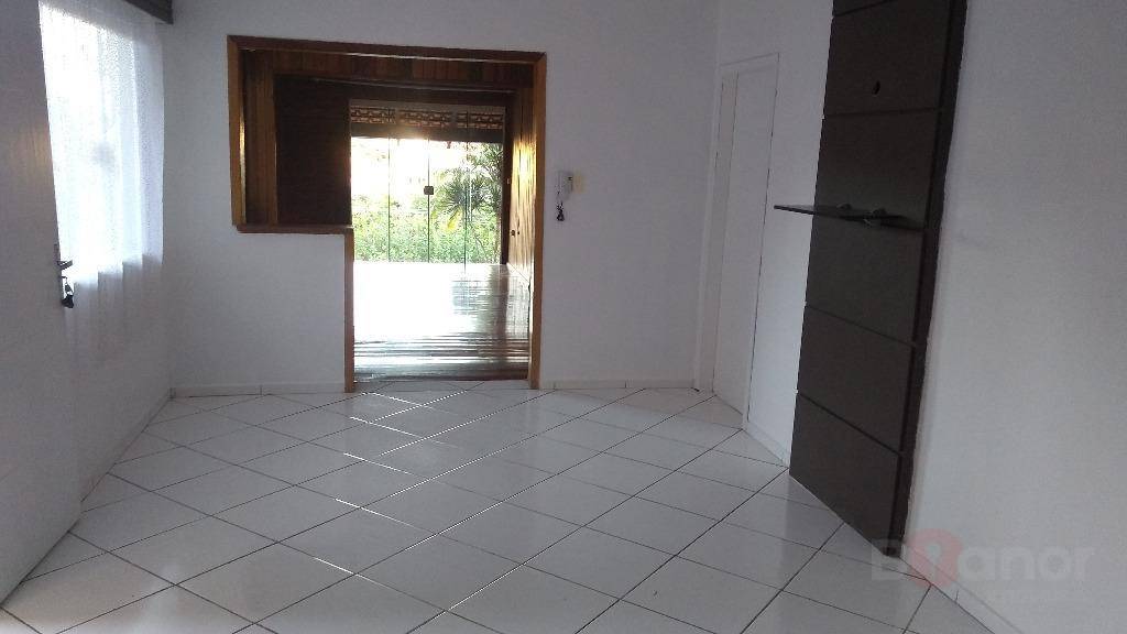 Casa à venda com 3 quartos, 145m² - Foto 4