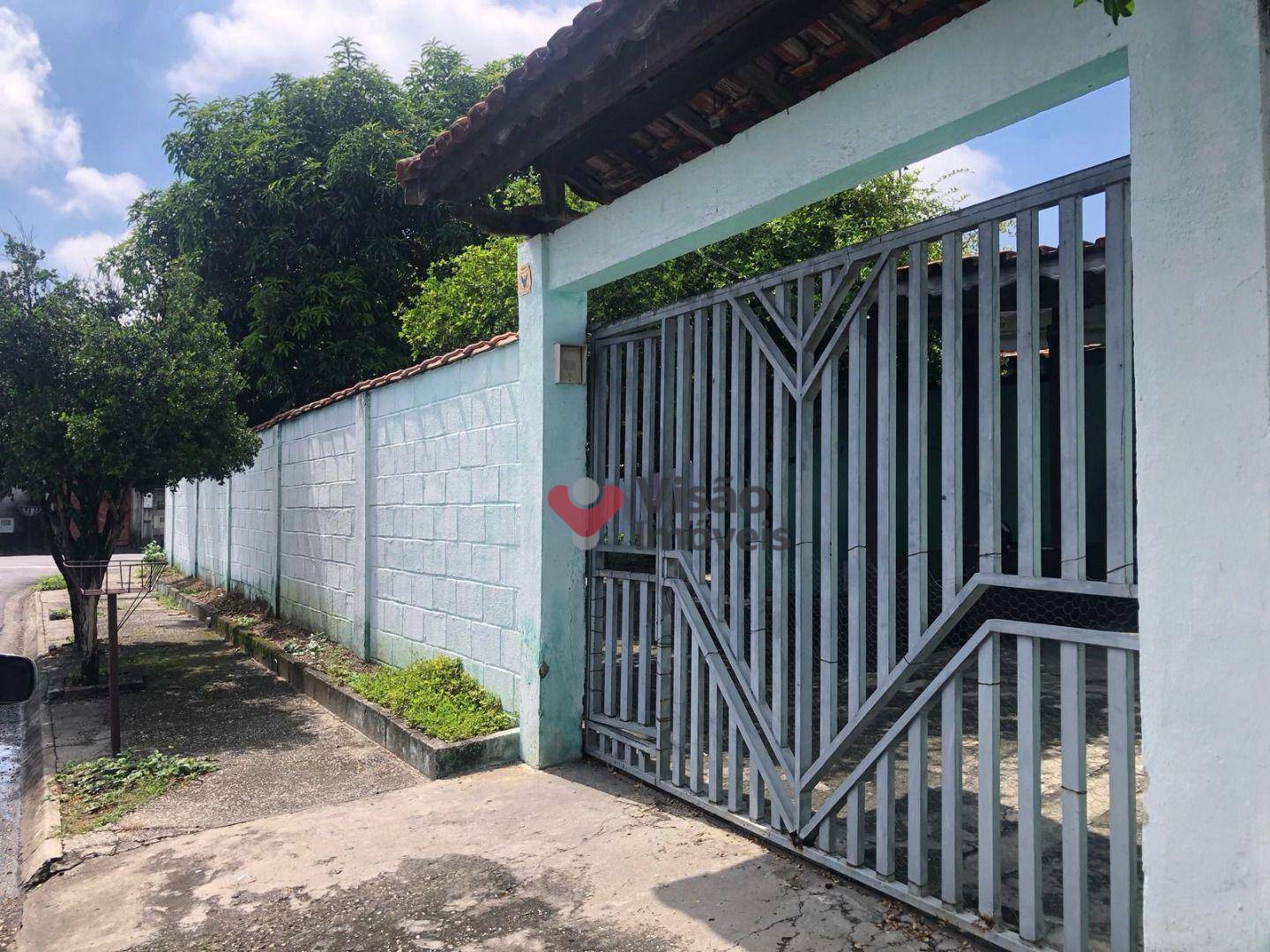 Casa à venda com 2 quartos, 123m² - Foto 1