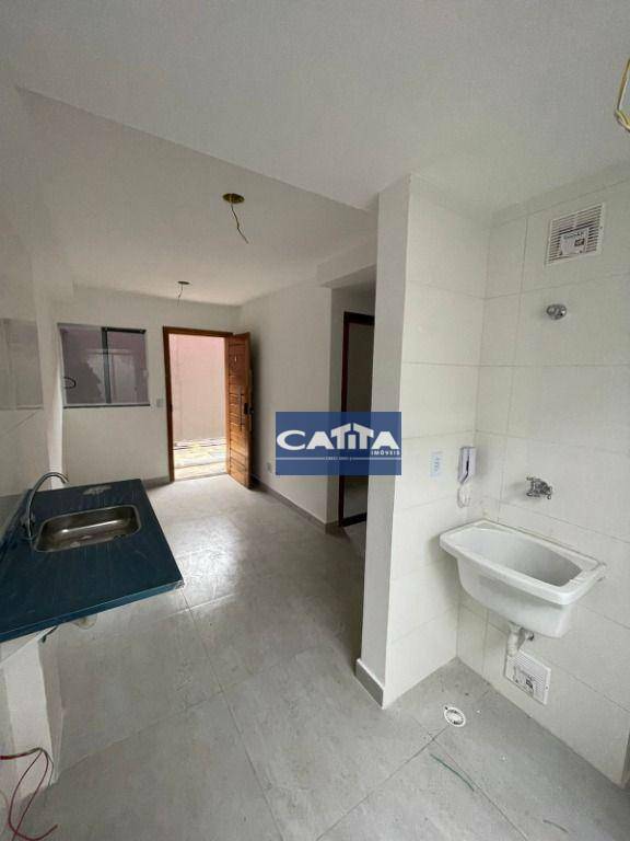 Apartamento à venda com 2 quartos, 33m² - Foto 2