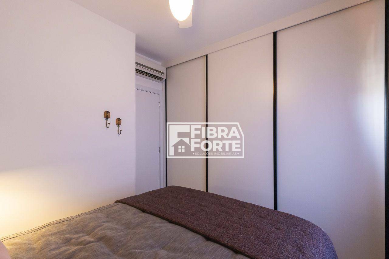 Apartamento para alugar com 2 quartos, 56m² - Foto 13