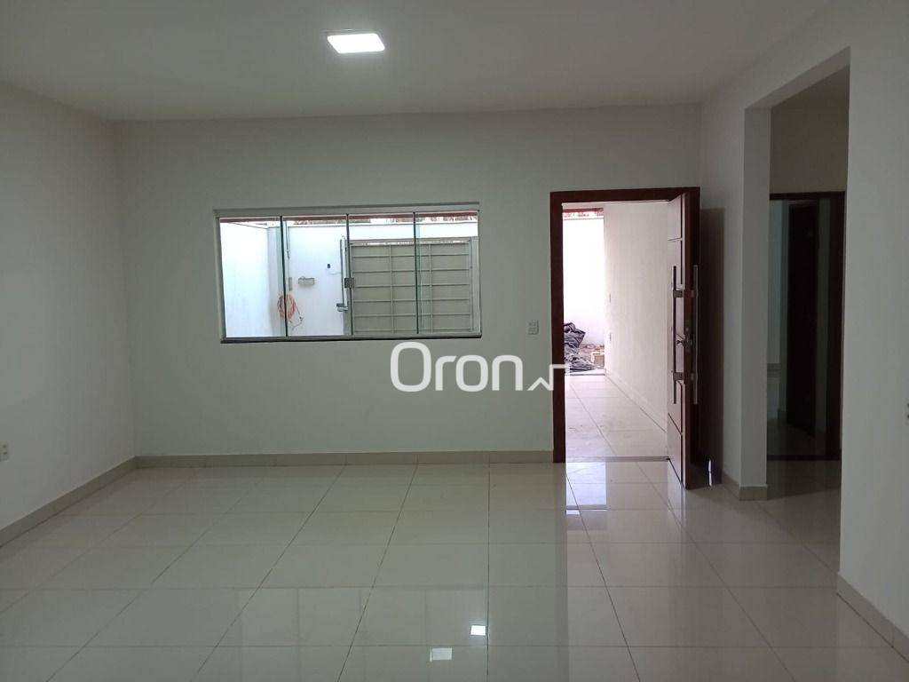 Casa à venda com 3 quartos, 200m² - Foto 4