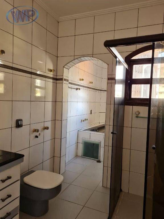 Casa à venda com 3 quartos, 319m² - Foto 21