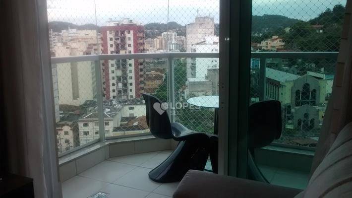 Apartamento à venda com 2 quartos, 81m² - Foto 3