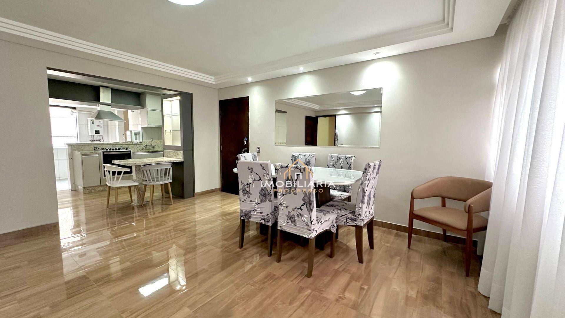 Apartamento para alugar com 2 quartos, 90m² - Foto 1
