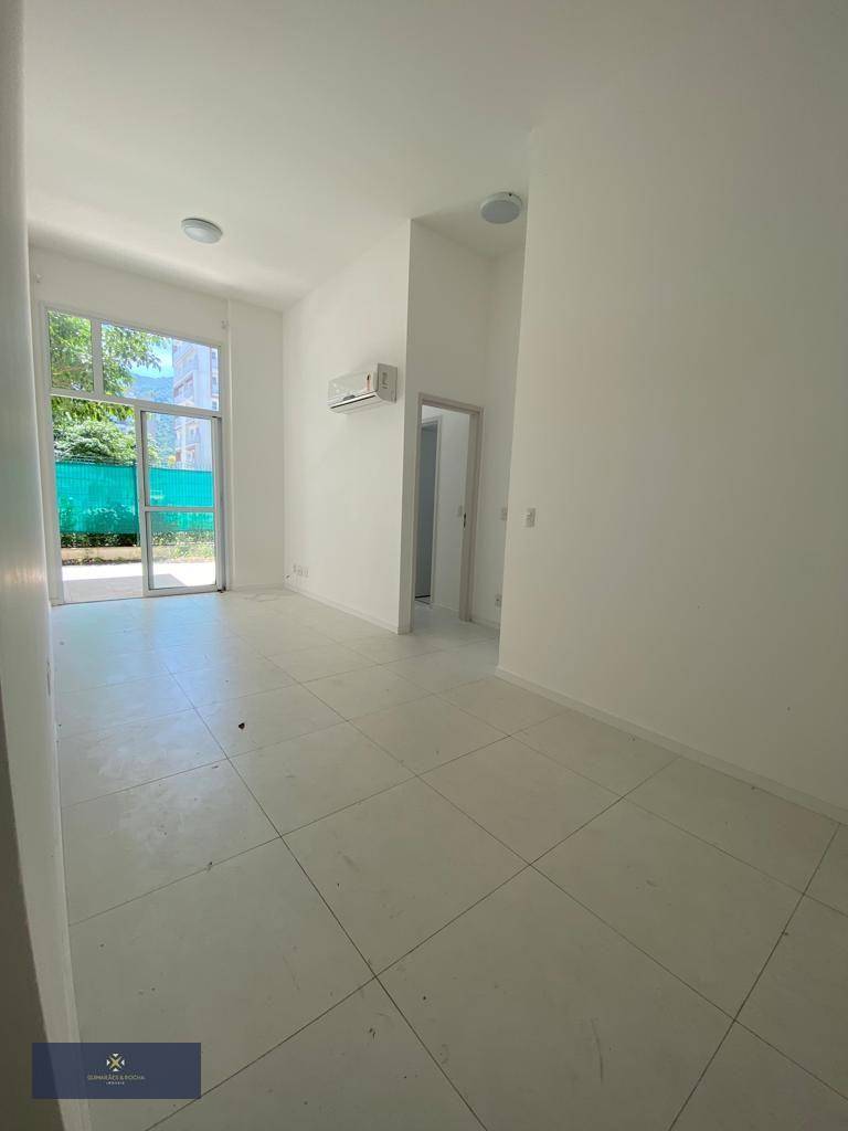 Apartamento à venda com 2 quartos, 104m² - Foto 3