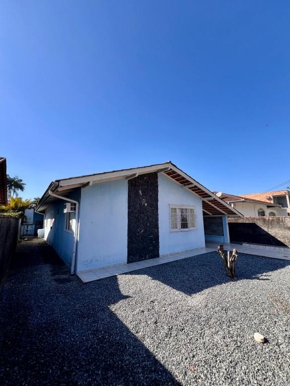 Casa à venda com 3 quartos, 148m² - Foto 3