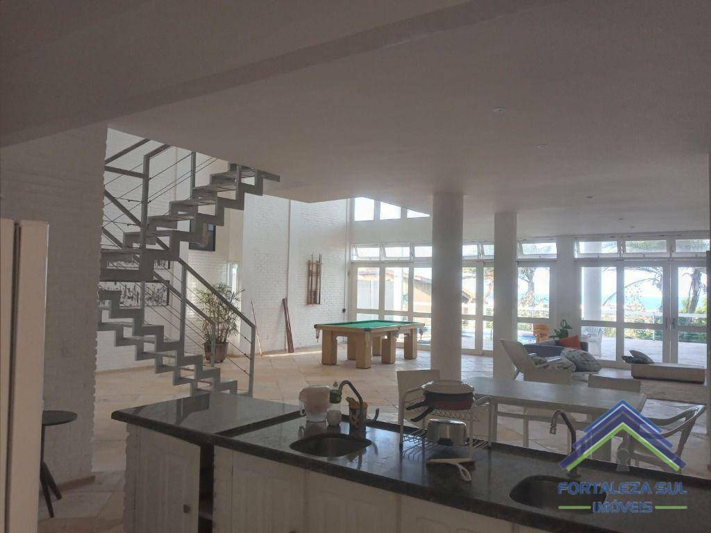 Casa à venda com 3 quartos, 345m² - Foto 15