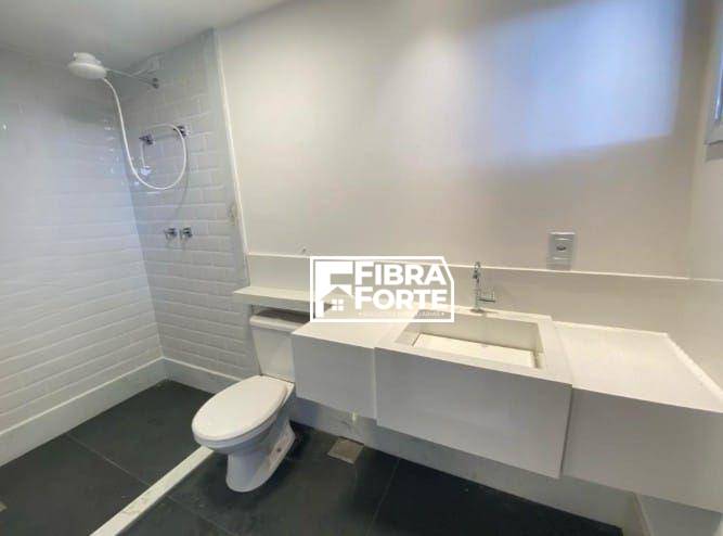 Casa de Condomínio para alugar com 3 quartos, 337m² - Foto 27