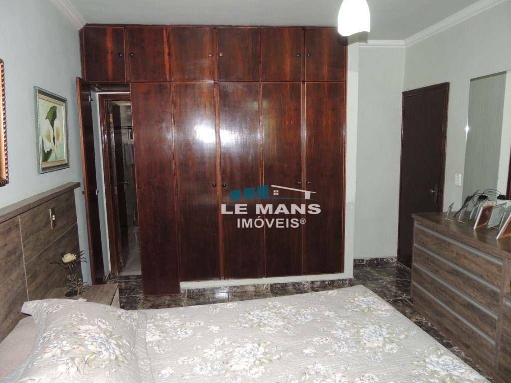 Casa à venda com 3 quartos, 114m² - Foto 14