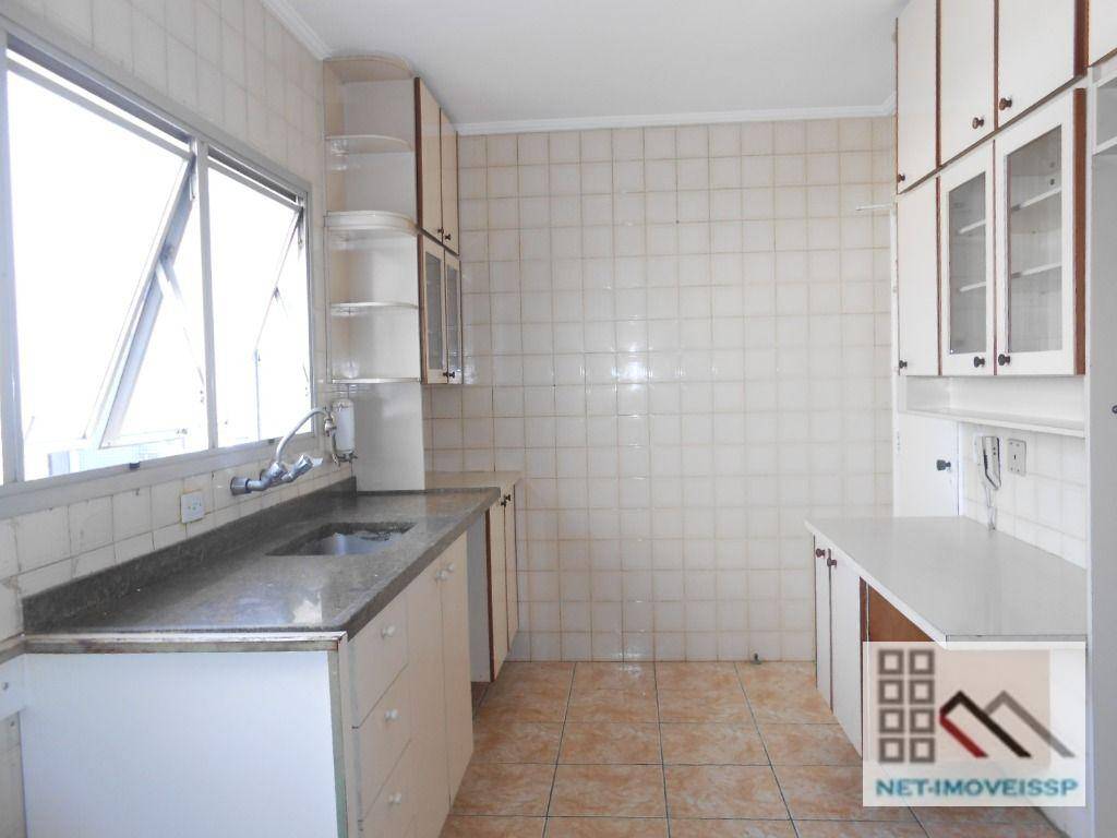 Apartamento para alugar com 4 quartos, 130m² - Foto 9