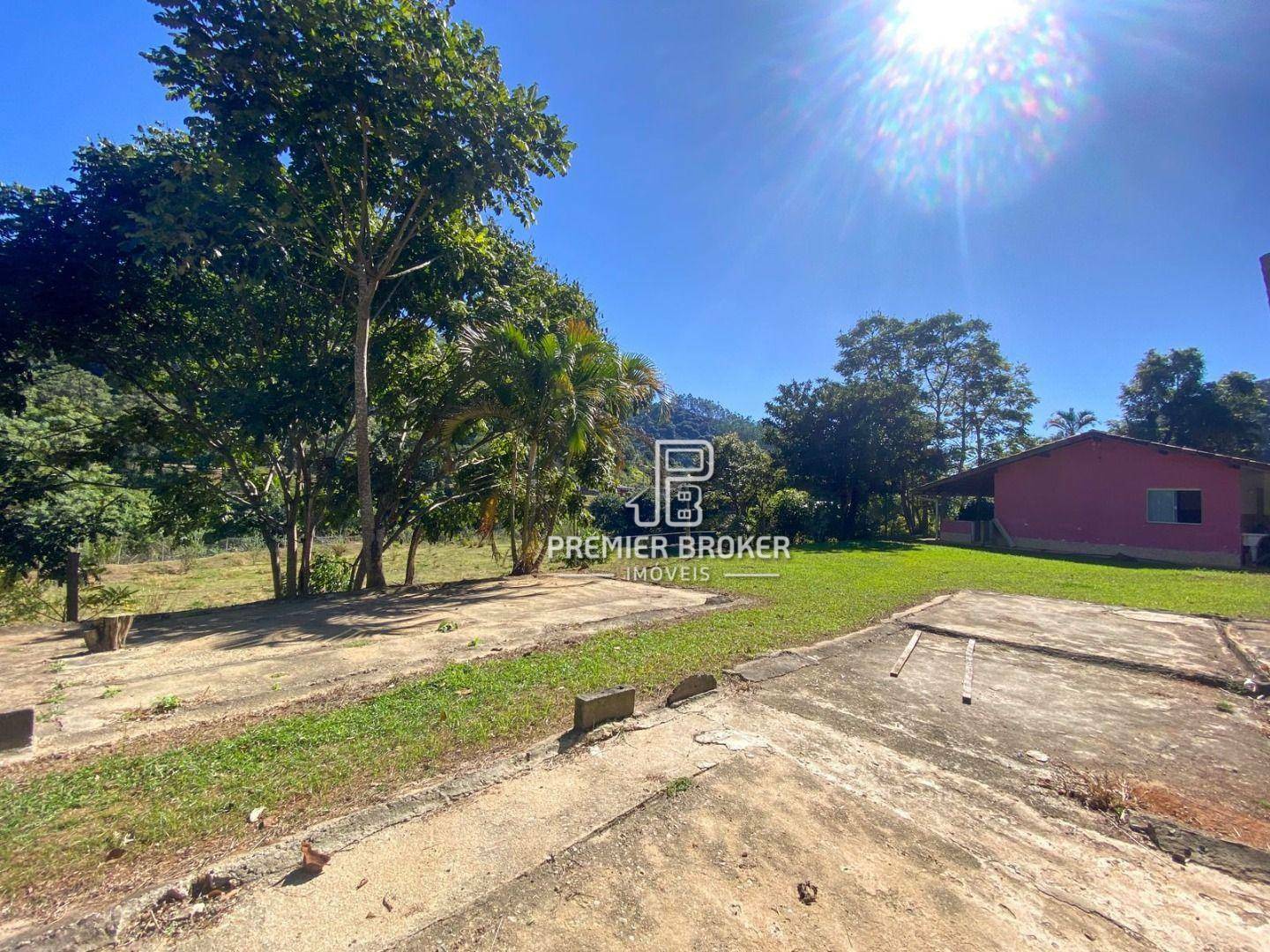 Casa à venda com 3 quartos, 100m² - Foto 5