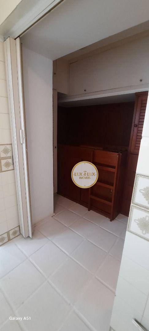 Apartamento para alugar com 3 quartos, 270m² - Foto 6