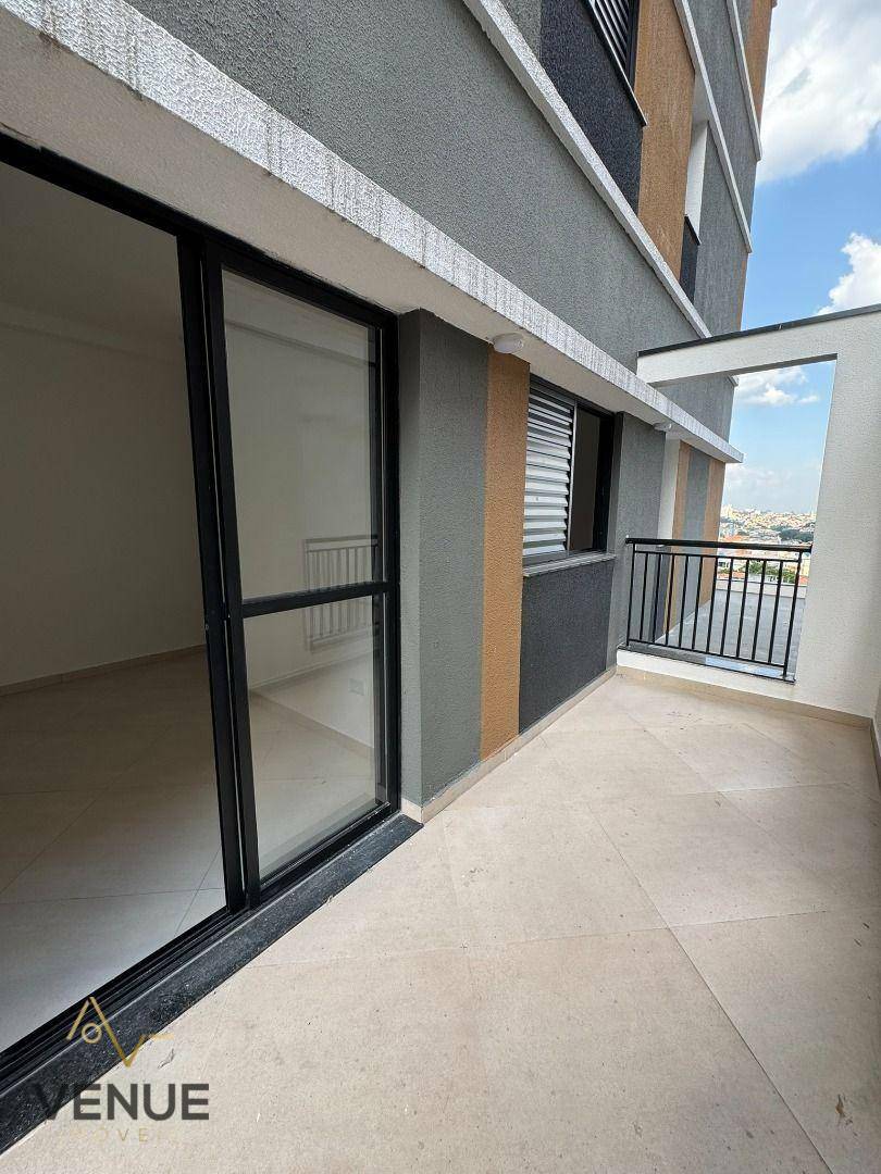 Apartamento à venda com 2 quartos, 67m² - Foto 4