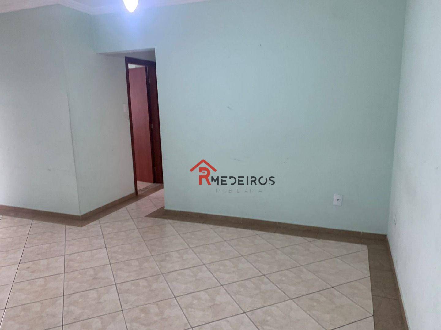 Apartamento à venda com 2 quartos, 78m² - Foto 3