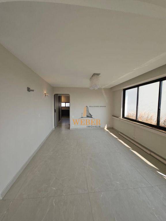 Apartamento à venda com 3 quartos, 180m² - Foto 17