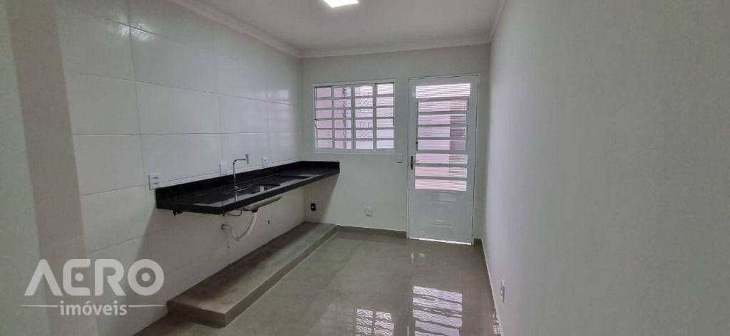 Casa à venda com 3 quartos, 140m² - Foto 6