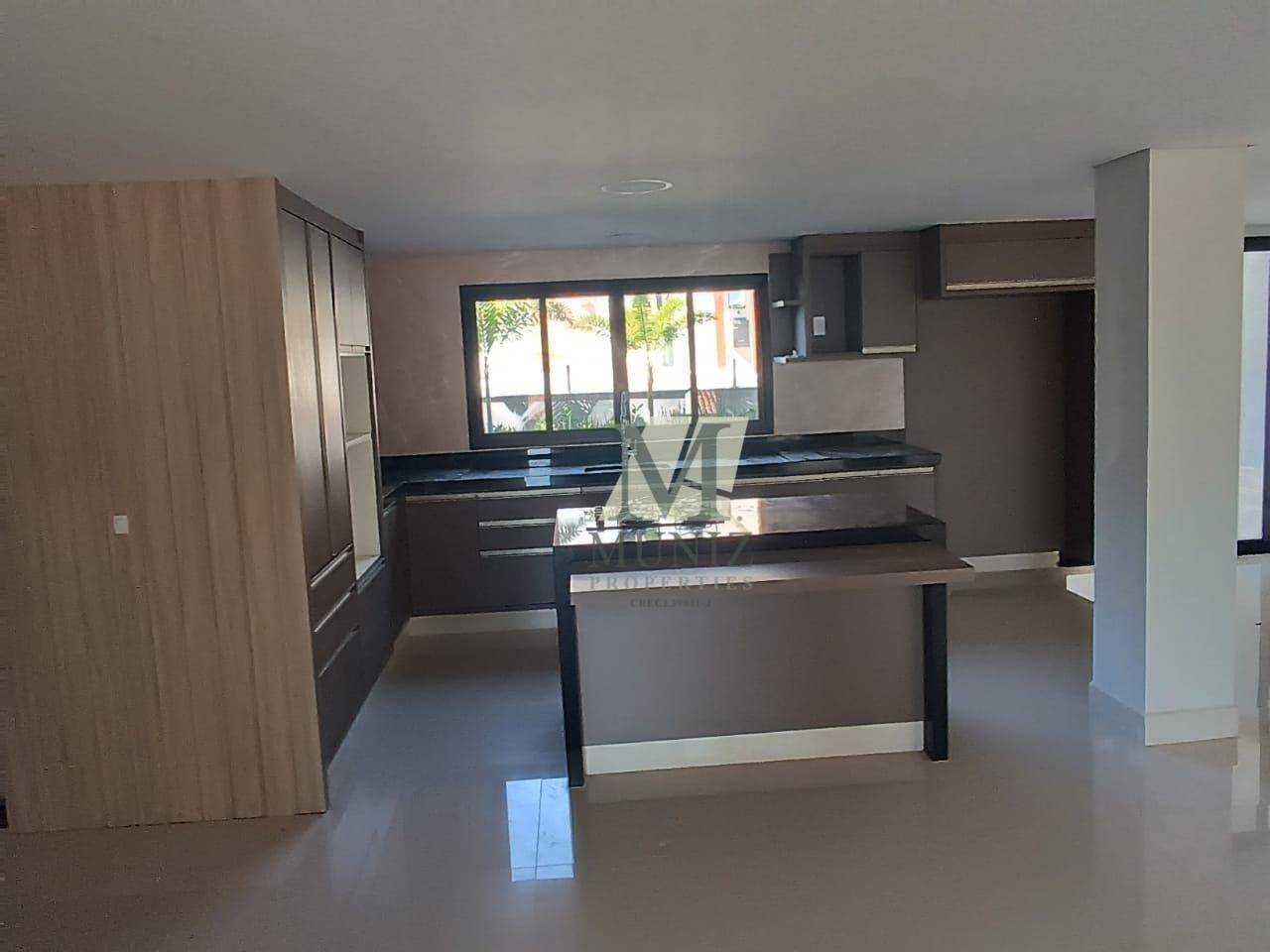 Casa à venda com 3 quartos, 350m² - Foto 5