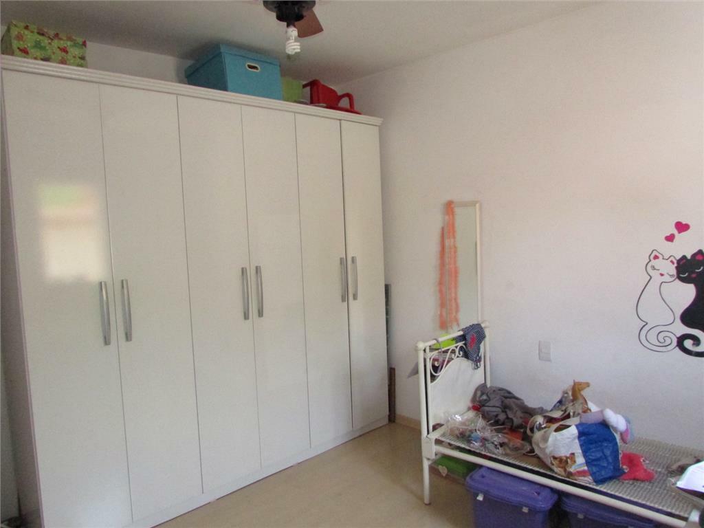 Casa à venda com 3 quartos, 236m² - Foto 26