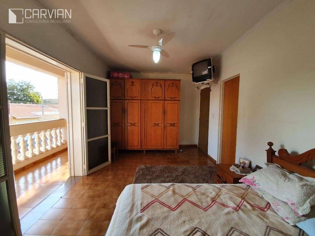 Casa à venda com 4 quartos, 290m² - Foto 13