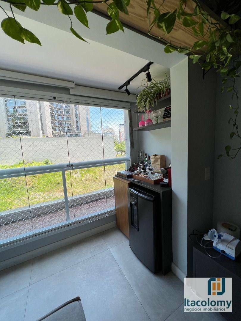 Apartamento à venda com 2 quartos, 67m² - Foto 5