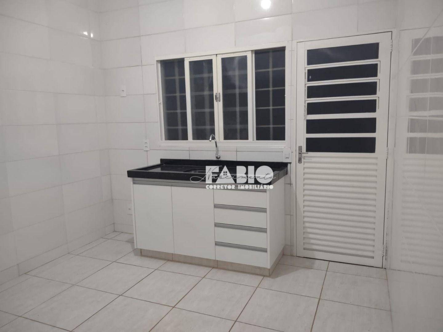 Casa à venda com 3 quartos, 120m² - Foto 14