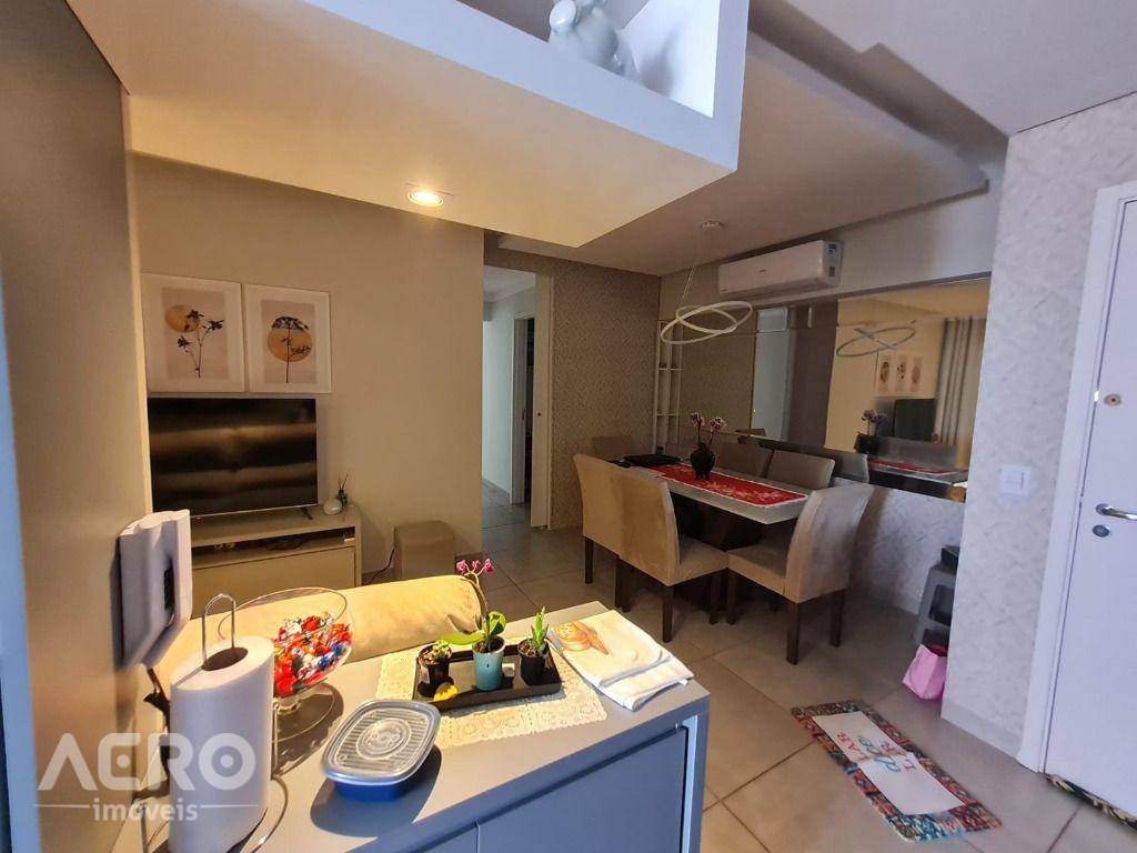 Apartamento à venda com 3 quartos, 78m² - Foto 1