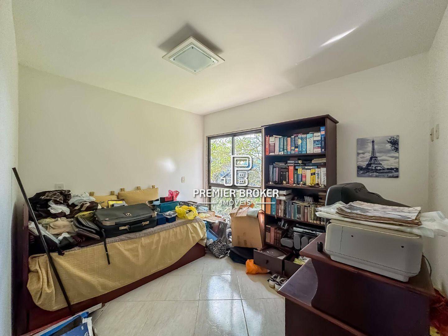 Casa de Condomínio à venda com 5 quartos, 213m² - Foto 29