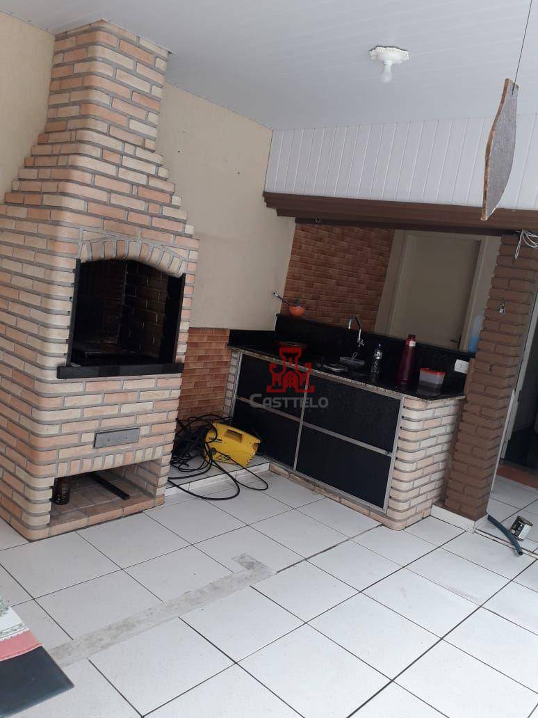 Casa à venda com 4 quartos, 190m² - Foto 11