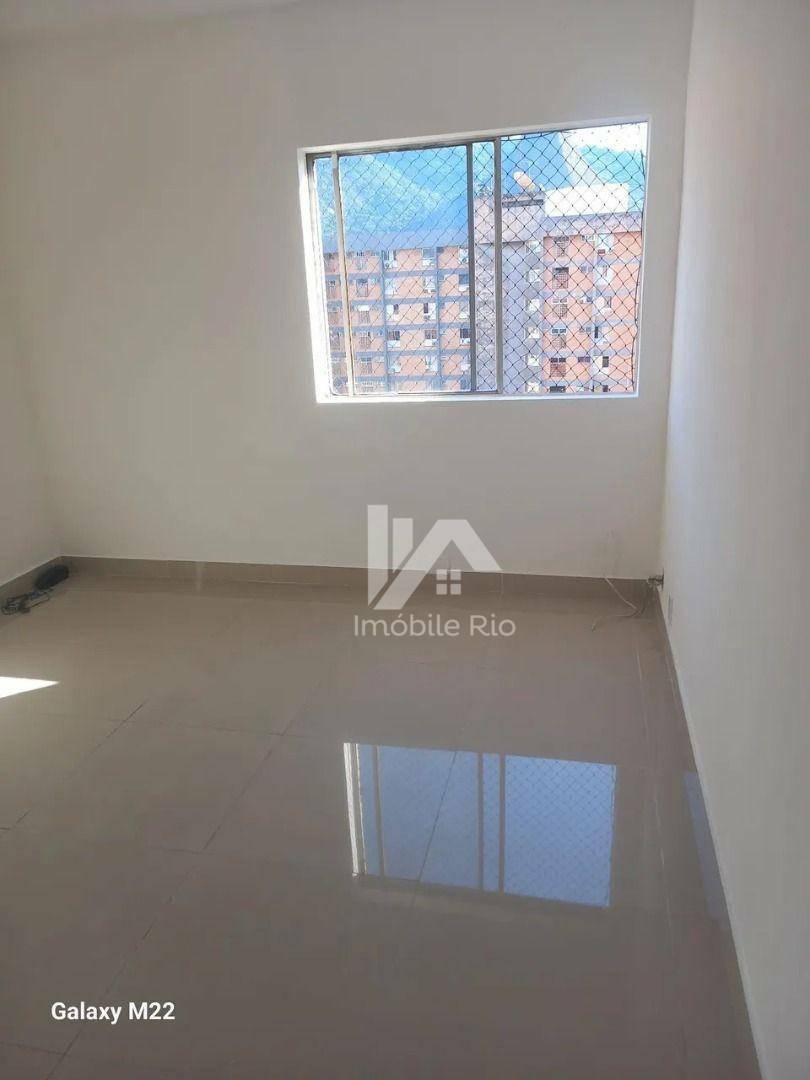 Apartamento à venda com 2 quartos, 70m² - Foto 19
