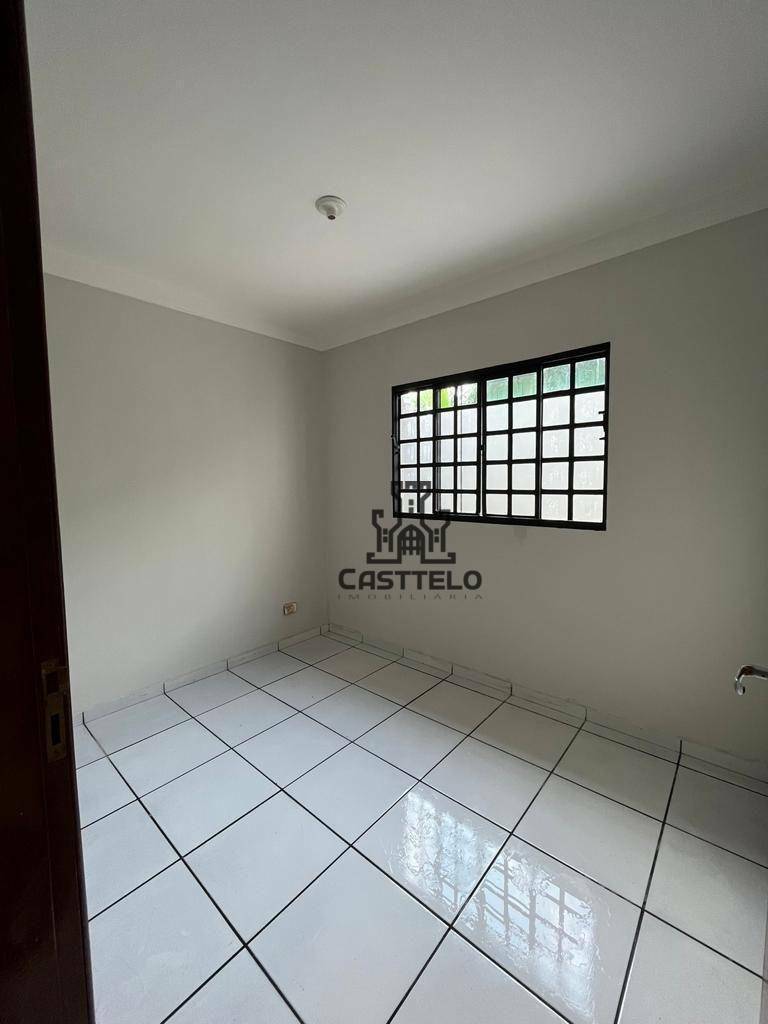 Casa à venda com 2 quartos, 80m² - Foto 5