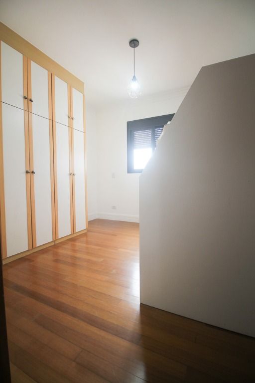 Apartamento para alugar com 2 quartos, 80m² - Foto 42