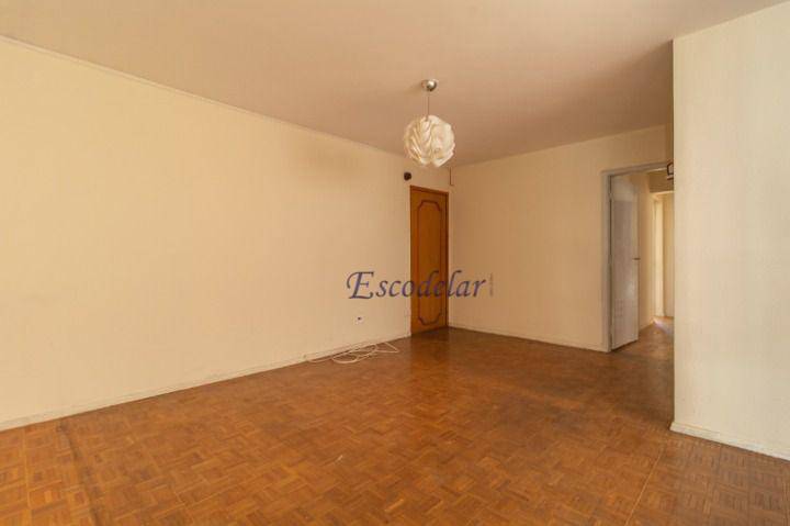 Apartamento à venda com 3 quartos, 188m² - Foto 4