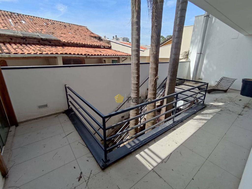 Sobrado à venda com 3 quartos, 500m² - Foto 15