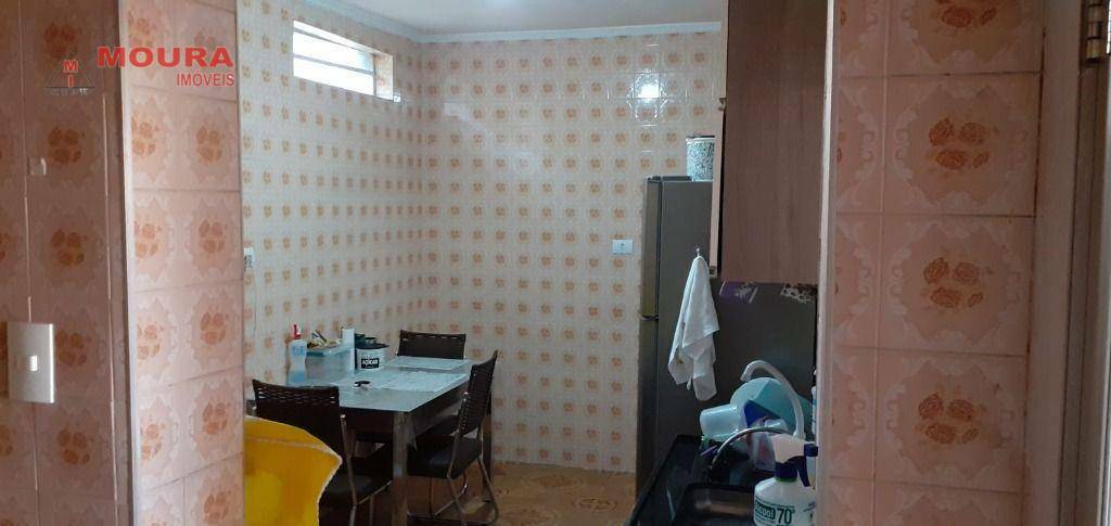 Sobrado à venda com 5 quartos, 180m² - Foto 4