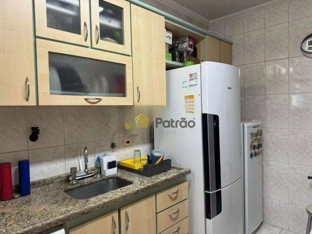 Apartamento à venda com 3 quartos, 110m² - Foto 18