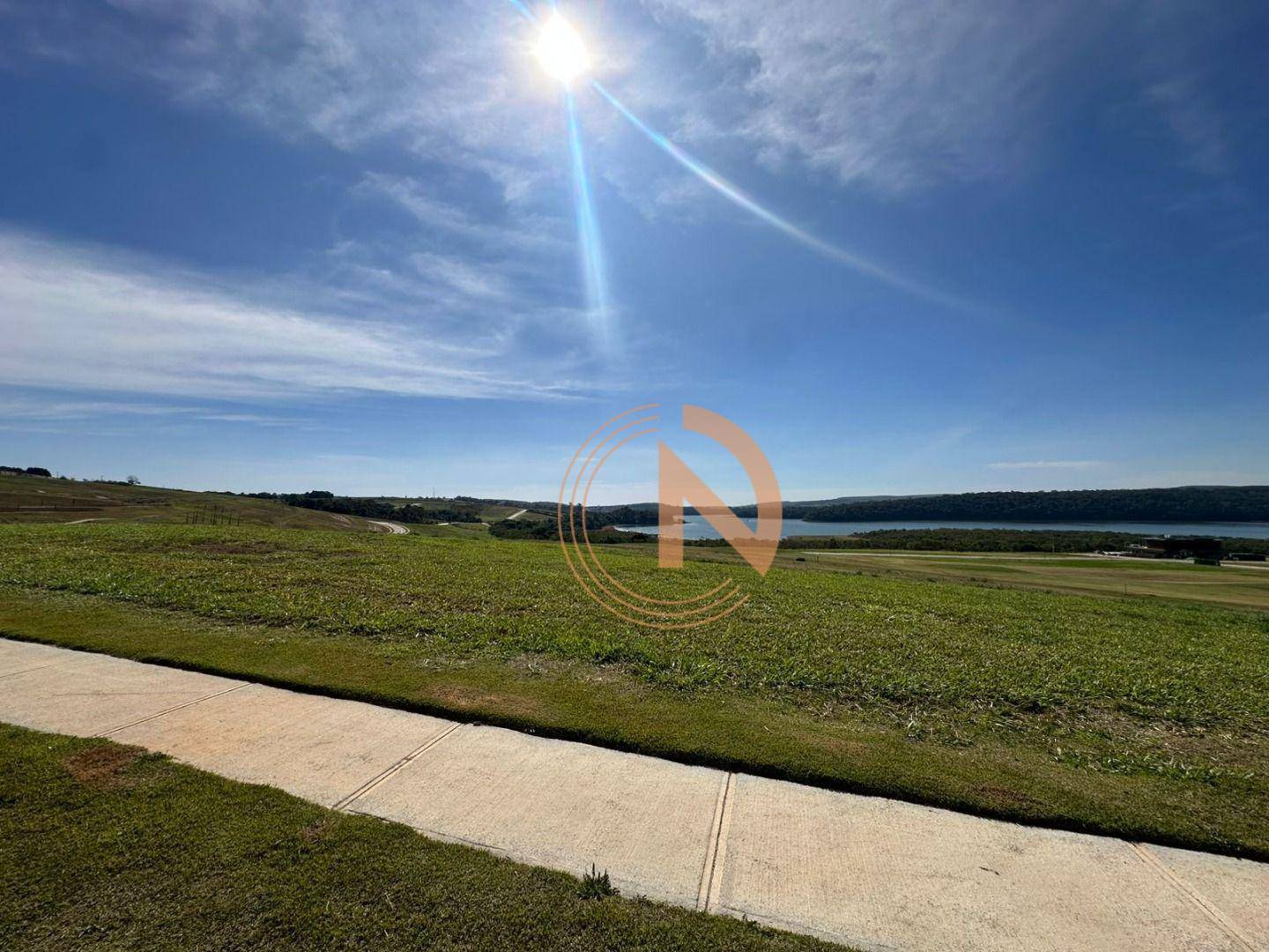 Loteamento e Condomínio, 1623 m² - Foto 1