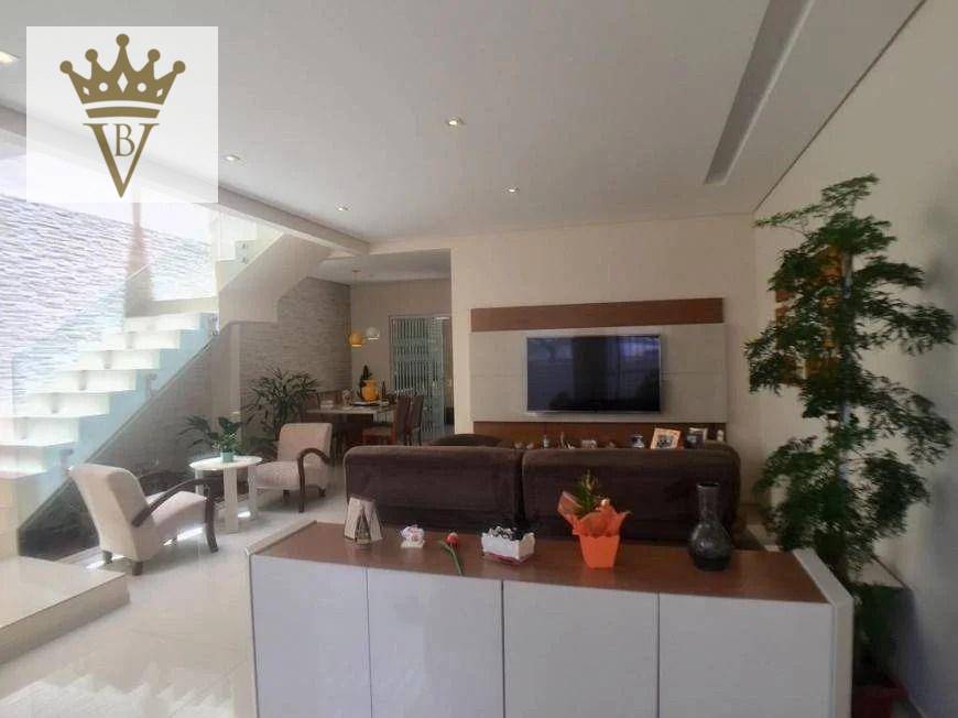 Casa à venda com 4 quartos, 190m² - Foto 15