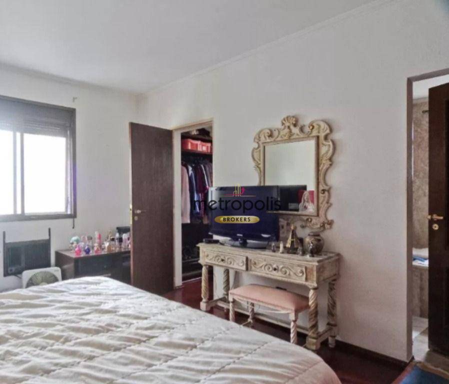 Apartamento à venda com 4 quartos, 260m² - Foto 18