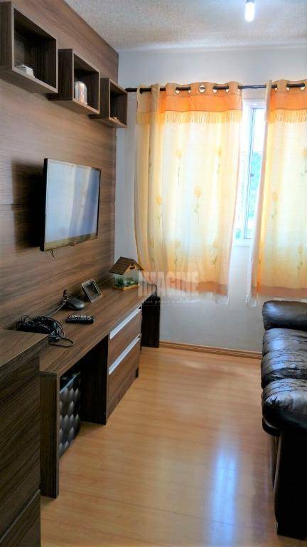 Apartamento à venda com 2 quartos, 42m² - Foto 2