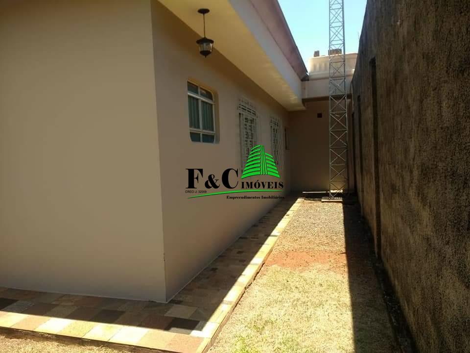 Casa à venda com 3 quartos, 1134m² - Foto 8