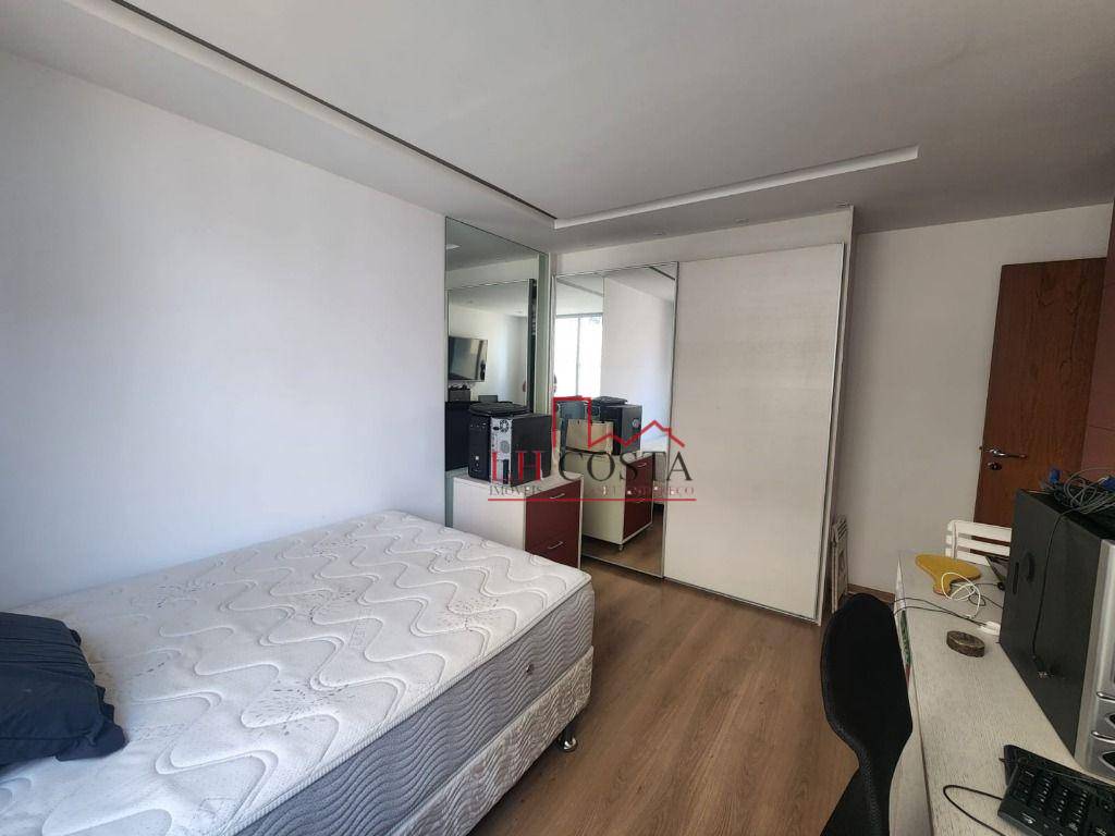 Apartamento à venda com 3 quartos, 130m² - Foto 19