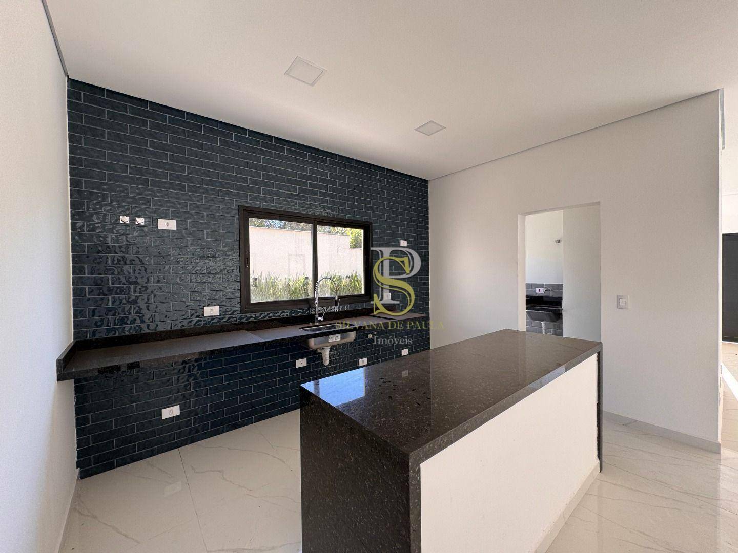 Casa à venda com 3 quartos, 174m² - Foto 9