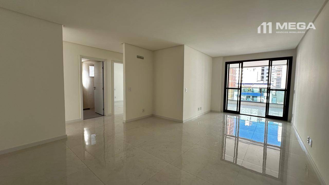 Apartamento à venda com 4 quartos, 144m² - Foto 1